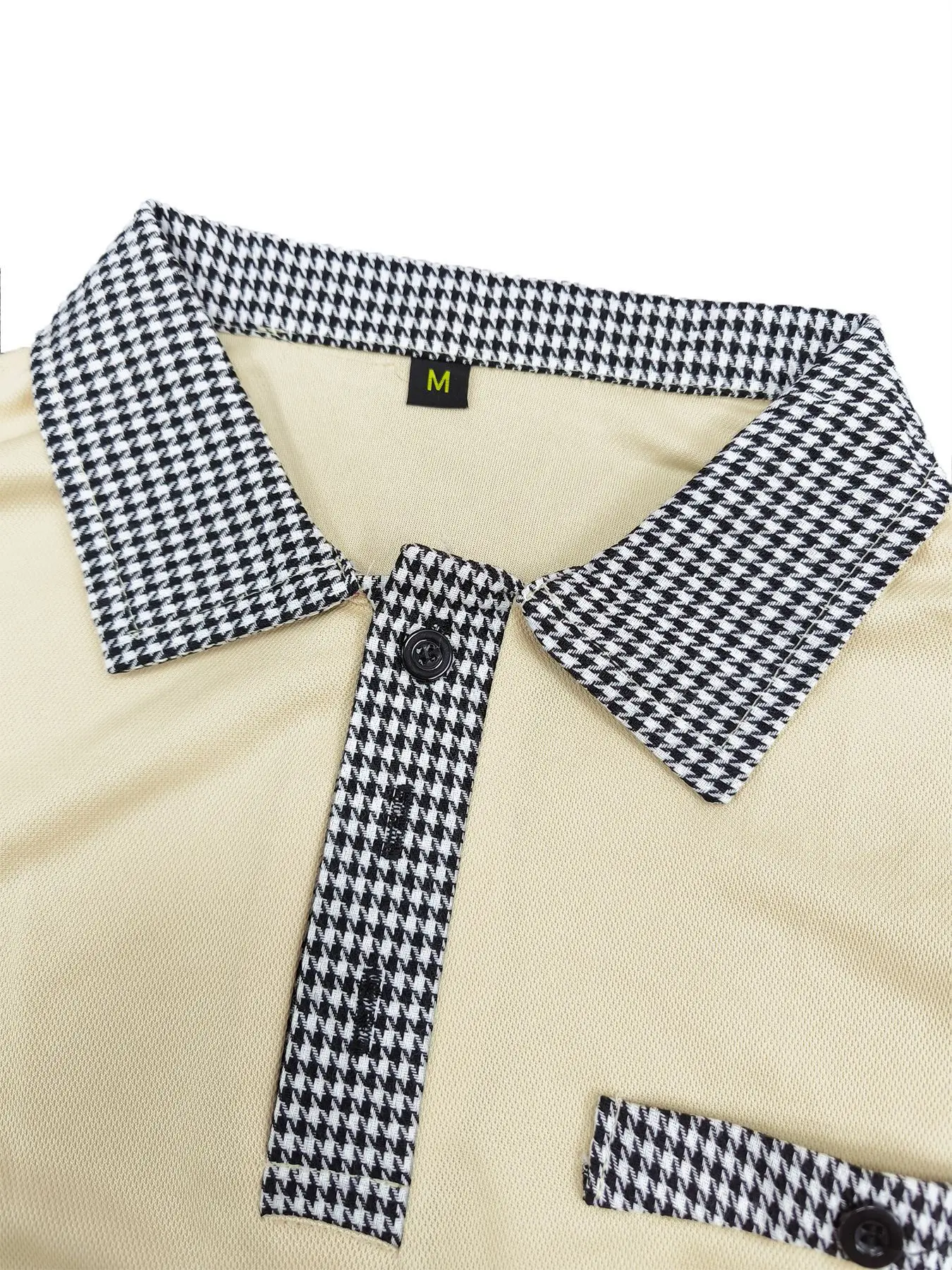 Men's short-sleeved polo shirts in color sportswear are selling fast on Amazon in summer